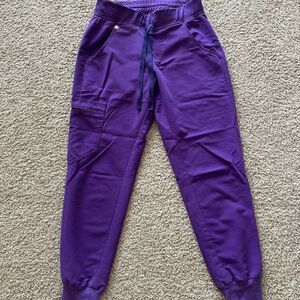 XS/P Digital Grape Figs Joggers